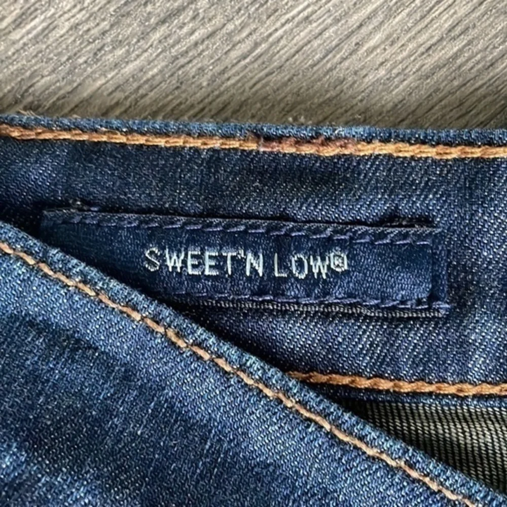 Lucky Brand jeans size 8 blue denim jeans